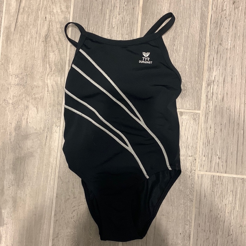 TYR DURAFAST SUIT  - size 24 - perfect condition